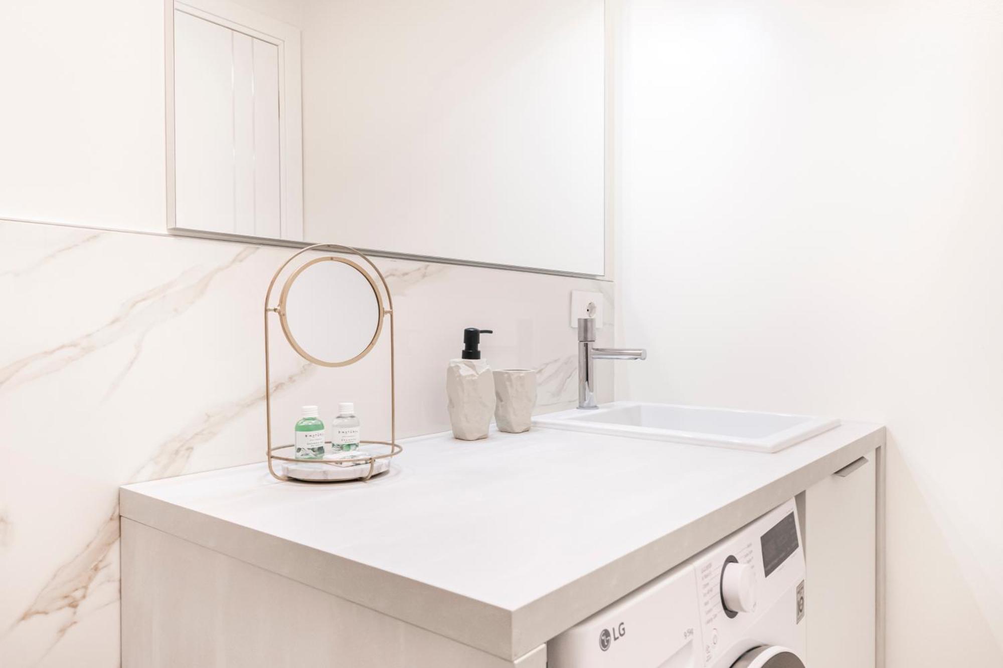Easylife - Design And Relax In The Heart Of Milan Appartement Buitenkant foto